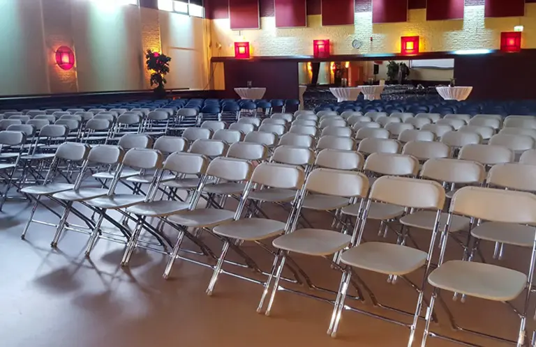 culturele-zaal- stoelen